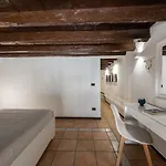 Old Town Loft M8 M8apartments 아파트 바리