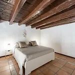 Old Town Loft M8 M8apartments * 바리