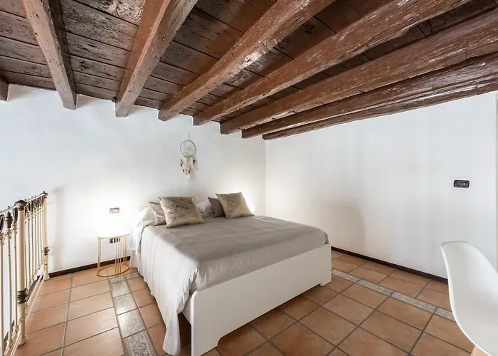 Old Town Loft M8 M8apartments * Bari